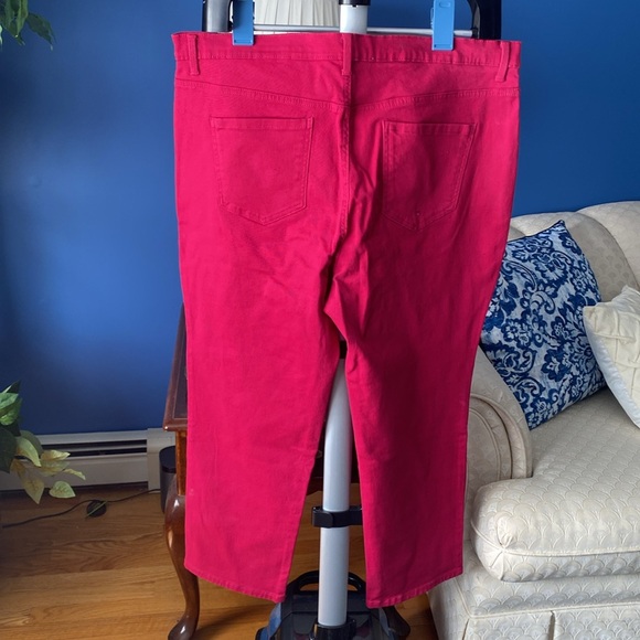 NWOT Bright Pink Stretch Jeans - Picture 5 of 6